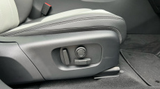 Land Rover Range Rover Evoque 1.5 P270e Edition 5dr Auto Hatchback